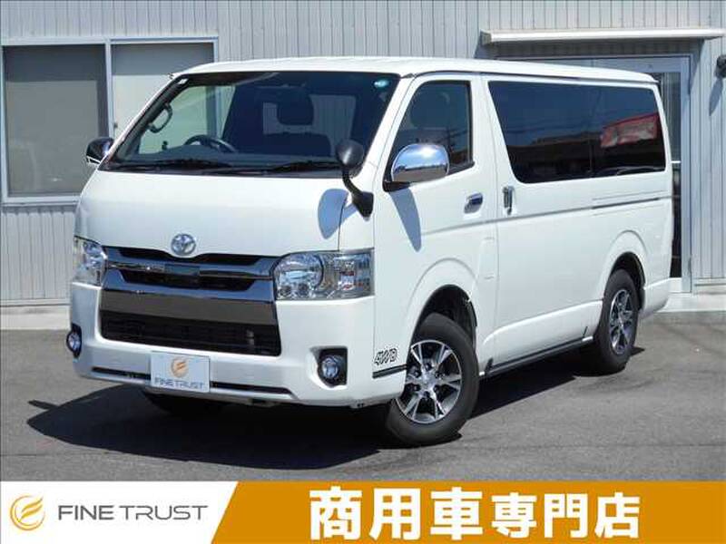 -HIACE VAN
