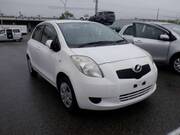 2007 TOYOTA VITZ F