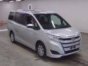 2020 TOYOTA NOAH X