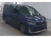 2014 TOYOTA VOXY