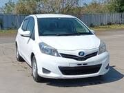 2014 TOYOTA VITZ F