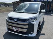 2025 TOYOTA NOAH