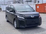 2019 TOYOTA VOXY X