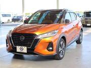 2020 NISSAN KIX