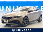 2013 VOLVO V40