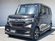 2017 HONDA N-BOX CUSTOM
