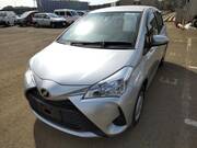 2018 TOYOTA VITZ F