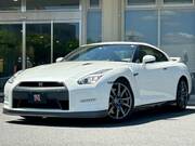 2015 NISSAN GT-R