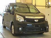 2011 TOYOTA NOAH SI
