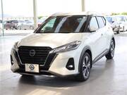 2022 NISSAN KIX