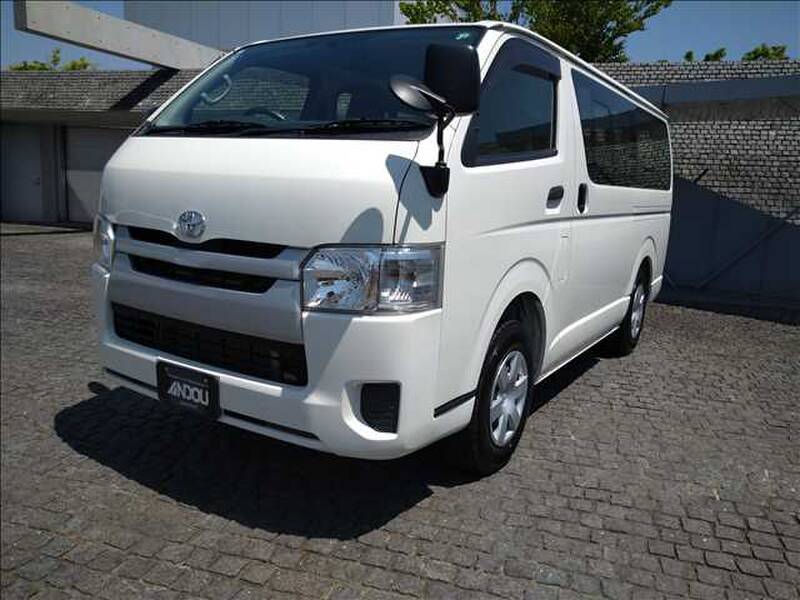 -HIACE