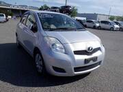 2010 TOYOTA VITZ U