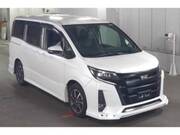 2017 TOYOTA NOAH
