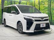 2018 TOYOTA VOXY
