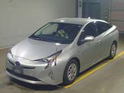 2019 TOYOTA PRIUS