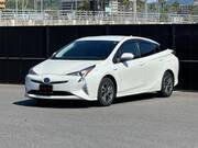 2017 TOYOTA PRIUS