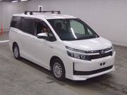 2016 TOYOTA VOXY