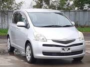 2010 TOYOTA RACTIS