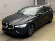 2018 VOLVO V60