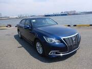 2017 TOYOTA CROWN ROYAL SALOON