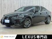 2017 LEXUS IS