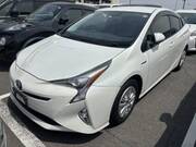 2016 TOYOTA PRIUS S