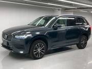 2022 VOLVO XC90