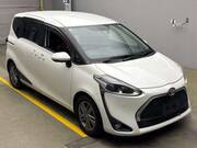 2020 TOYOTA SIENTA
