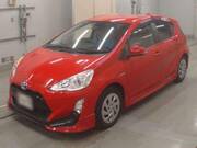 2016 TOYOTA AQUA