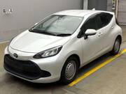 2022 TOYOTA AQUA