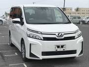 2019 TOYOTA VOXY X