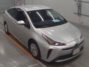2020 TOYOTA PRIUS S
