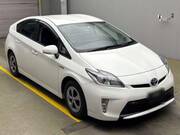 2016 TOYOTA PRIUS S