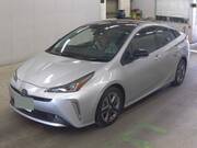 2019 TOYOTA PRIUS