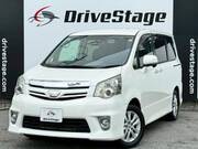 2012 TOYOTA NOAH