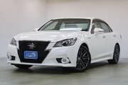 2016 TOYOTA CROWN