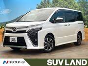2019 TOYOTA VOXY