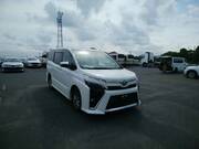 2018 TOYOTA VOXY