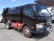 2009 HINO DUTRO