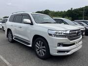 2019 TOYOTA LAND CRUISER