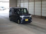 2022 HONDA N-BOX CUSTOM