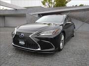 2019 LEXUS ES