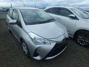 2018 TOYOTA VITZ F