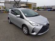 2017 TOYOTA VITZ F
