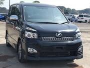 2011 TOYOTA VOXY