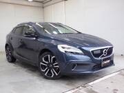 2016 VOLVO V40