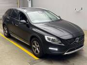 2018 VOLVO V60