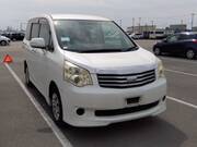 2010 TOYOTA NOAH X SMART EDITION