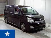 2013 TOYOTA VOXY