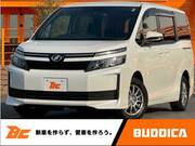 2017 TOYOTA VOXY